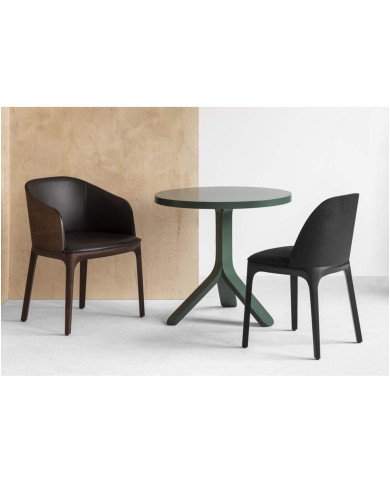 Fotel z podłokietnikami Arche B-1801, dębowy, tapicerowane siedzisko i oparcie, FAMEG Fotel z podłokietnikami Arche B-1801, dębowy, tapicerowane siedzisko i oparcie, FAMEG