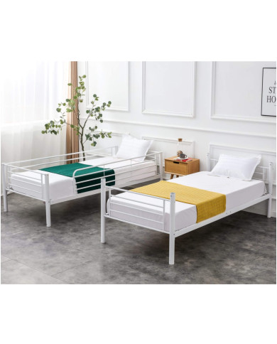 Łóżko piętrowe Bunky, metalowe, ze stelażem, o powierzchni 90x200 cm, białe, HALMAR Łóżko piętrowe Bunky, metalowe, ze stelażem, o powierzchni 90x200 cm, białe, HALMAR
