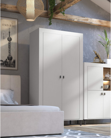 Szafa Mossa MO2, trzydrzwiowa, z drążkiem i półkami, Biały mat, DOLMAR Szafa Mossa MO2, trzydrzwiowa, z drążkiem i półkami, Biały mat, DOLMAR