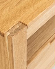 Szafka RTV Napoli NE-40, wąska, z szufladą i wnęką na sprzęt, front lity dąb olejowany, SIUDY