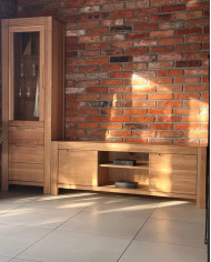 Szafka RTV Napoli NE-46, z drzwiami i wnęką na sprzęt, front lity dąb olejowany, SIUDY