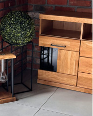 Komoda Raro RE-18, dwudrzwiowa z wnęką i szufladami, przeszklona, front dąb lity olejowany, SIUDY