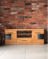 Szafka RTV Raro RE-43, z drzwiami, szufladą i wnęką na sprzęt, front lity dąb olejowany, SIUDY