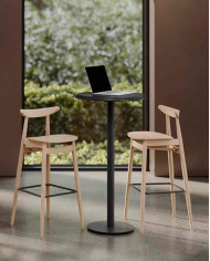 Hoker Finn BST-1609/1, bukowy, twarde siedzisko, FAMEG