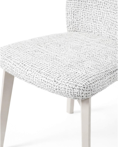 Krzesło KT67, tapicerowane siedzisko i oparcie, stelaż bukowy, DREW-MARK