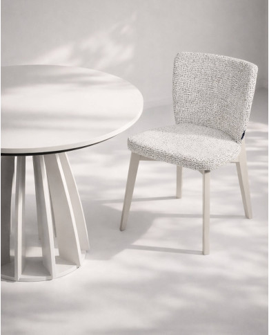 Krzesło KT67, tapicerowane siedzisko i oparcie, stelaż bukowy, DREW-MARK