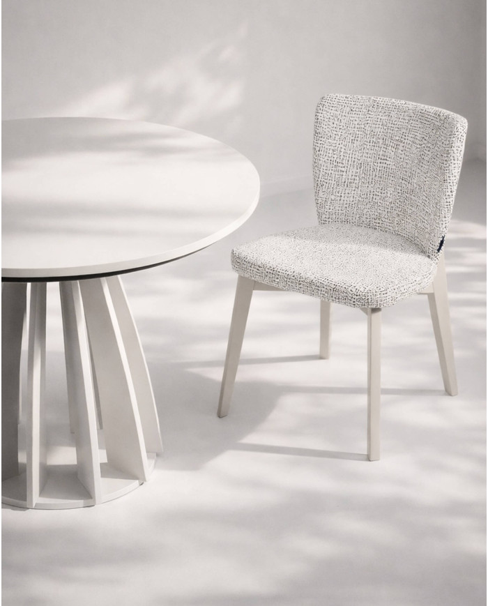 Krzesło KT67, tapicerowane siedzisko i oparcie, stelaż bukowy, DREW-MARK