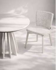 Krzesło KT67, tapicerowane siedzisko i oparcie, stelaż bukowy, DREW-MARK