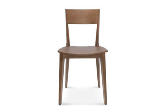 Minimalistyczne krzesła z profilowanym siedziskiem