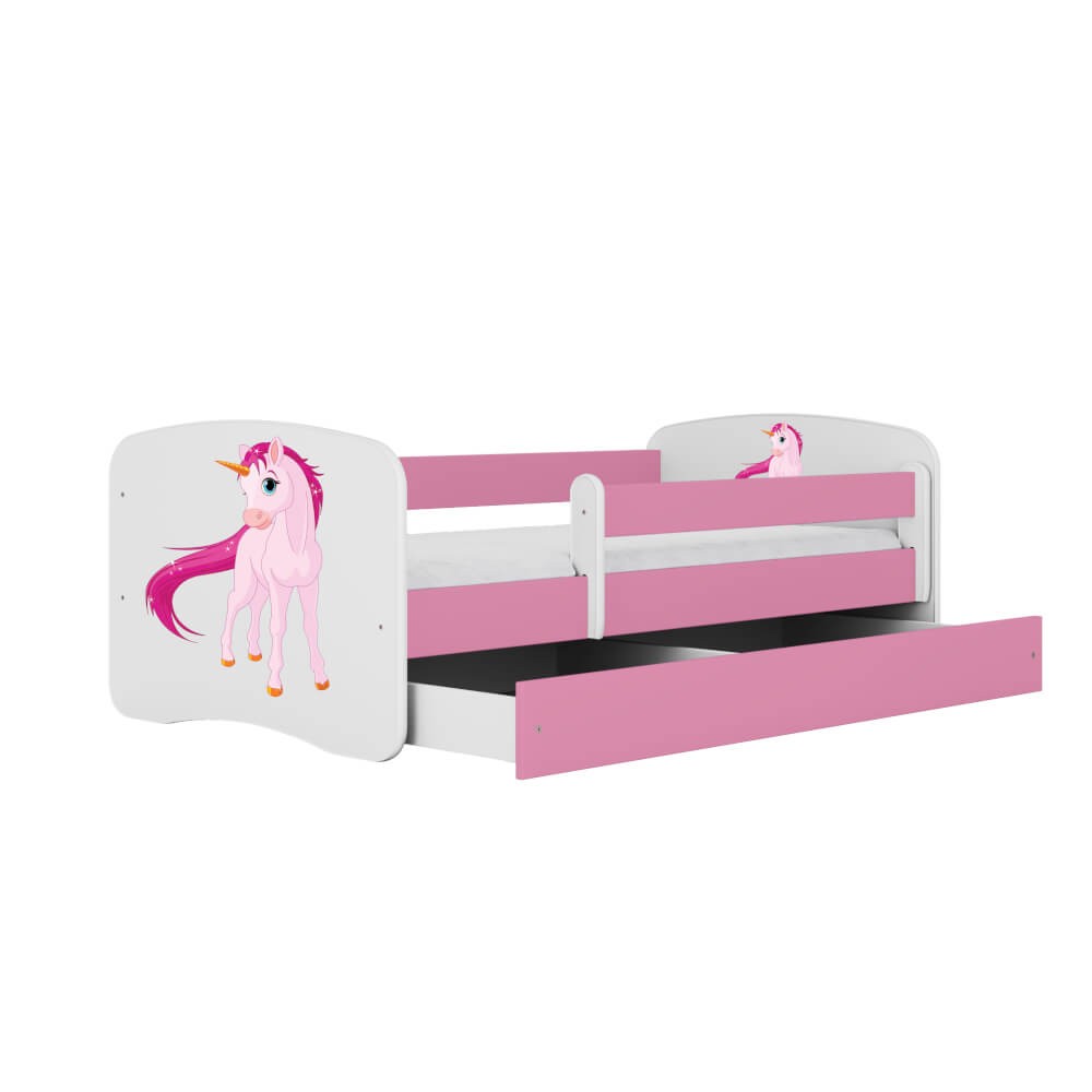 Dodatki w kolorze: różowym/łóżko jednorożec